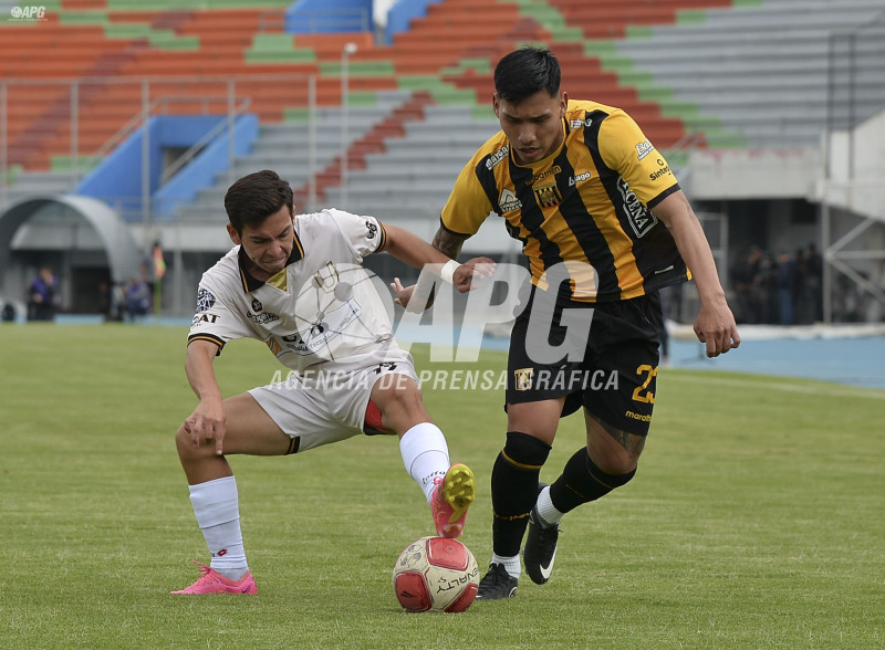 TORNEO CLAUSURA, FC UNIVERSITARIO VS THE STRONGEST