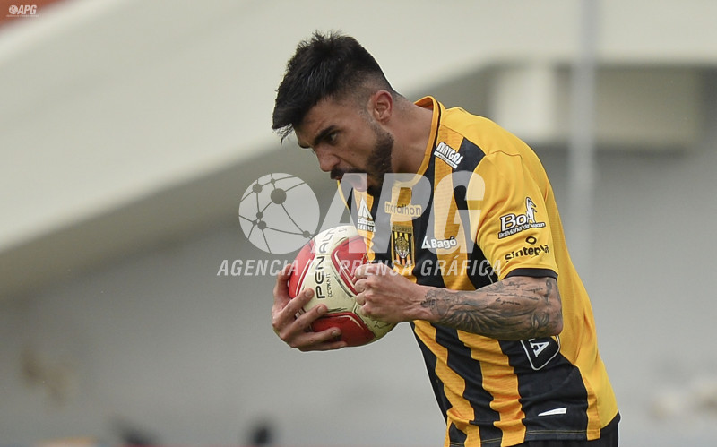 TORNEO CLAUSURA, FC UNIVERSITARIO VS THE STRONGEST