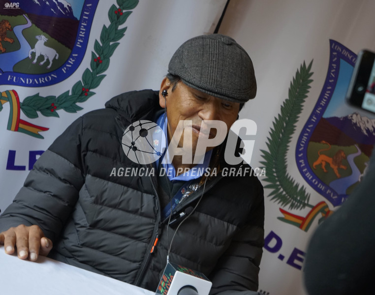 DIRECTOR DE DEPARTAMENTAL DE EDUCACIÓN LA PAZ, BASILIO PÉREZ GÓMEZ