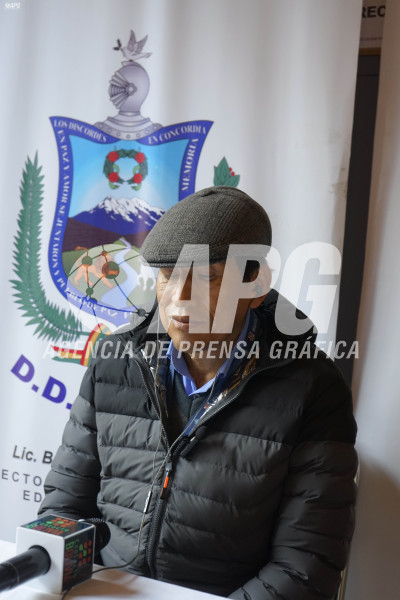 DIRECTOR DE DEPARTAMENTAL DE EDUCACIÓN LA PAZ, BASILIO PÉREZ GÓMEZ