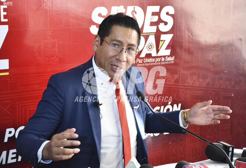JEFE DE LA UNIDAD DE EPIDEMIOLOGÍA E INVESTIGACIÓN DEL SEDES LA PAZ, JAVIER MAMANI ACARAPI
