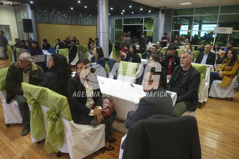 PREMIACIÓN DEL CERTAMEN INICIATIVAS PERIODÍSTICAS POR LOS DERECHOS SEXUALES Y REPRODUCTIVOS