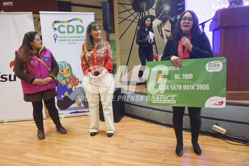 PREMIACIÓN DEL CERTAMEN INICIATIVAS PERIODÍSTICAS POR LOS DERECHOS SEXUALES Y REPRODUCTIVOS