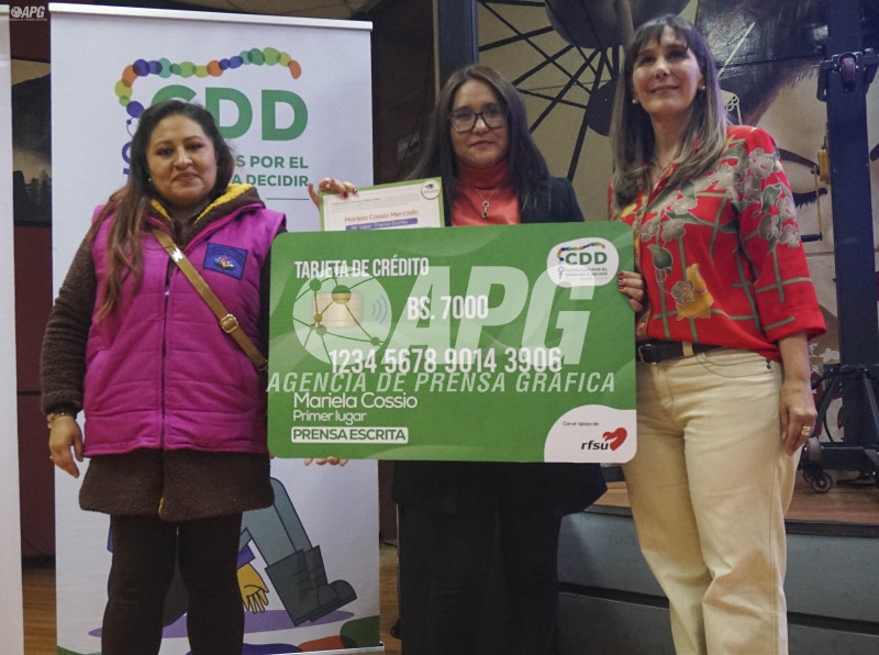 PREMIACIÓN DEL CERTAMEN INICIATIVAS PERIODÍSTICAS POR LOS DERECHOS SEXUALES Y REPRODUCTIVOS