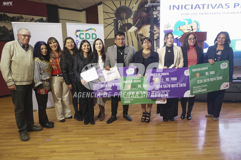 PREMIACIÓN DEL CERTAMEN INICIATIVAS PERIODÍSTICAS POR LOS DERECHOS SEXUALES Y REPRODUCTIVOS